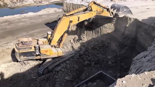 挖土掘机工作视频,高效掘土作业全纪录