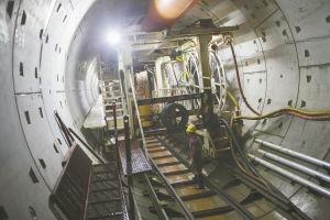 地铁盾构机施工视频,高效掘进背后的科技力量